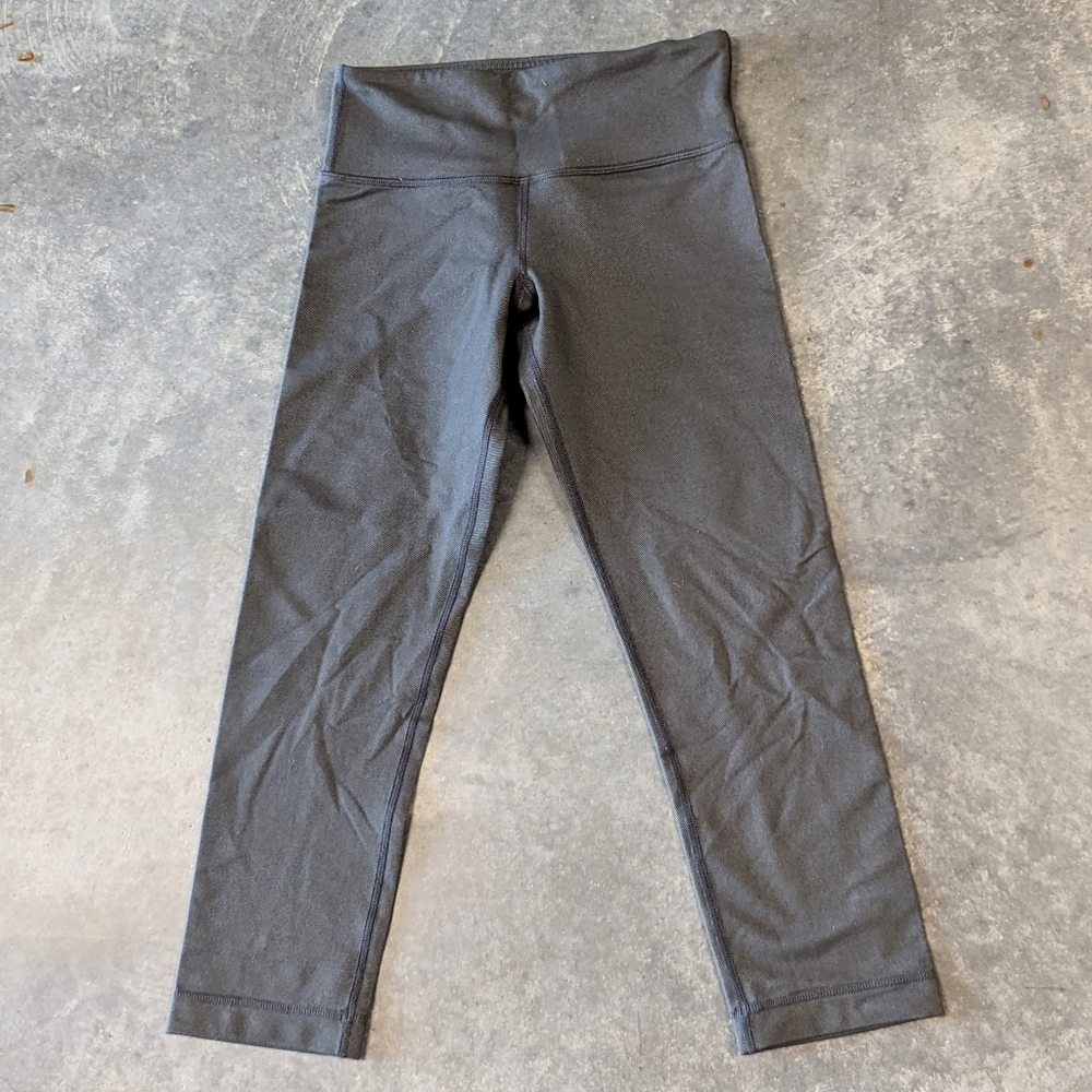 LULULEMON gray denim capri pants leggings 2